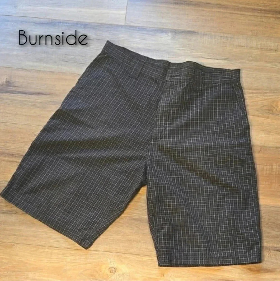 Men's Black Checkered Shorts 34" - Picture 6 of 7